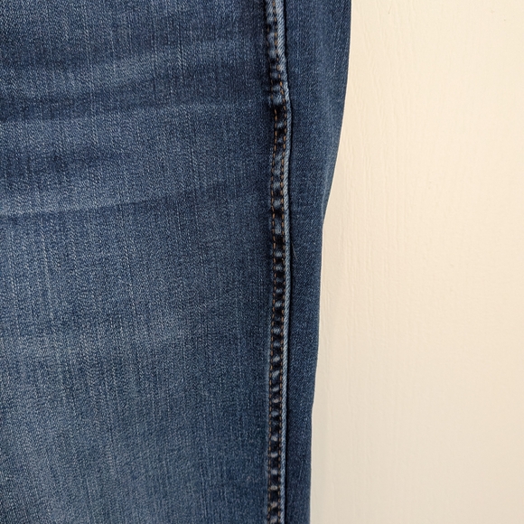 Kut from the Kloth Indigo Flare Jeans - Picture 4 of 9